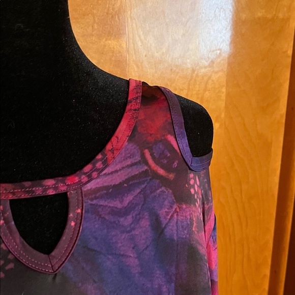 The Pyramid Collection Large Vibrant Pink and Purple 3/4 Sleeve Dress - Picture 3 of 4